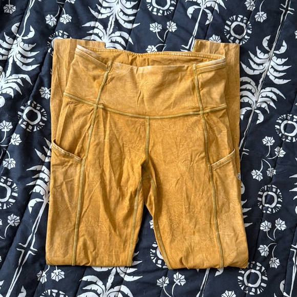 Lululemon Align High-Rise Leggings with Pockets - Picture 2 of 5